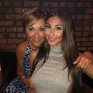 Meet your Posher, Patty